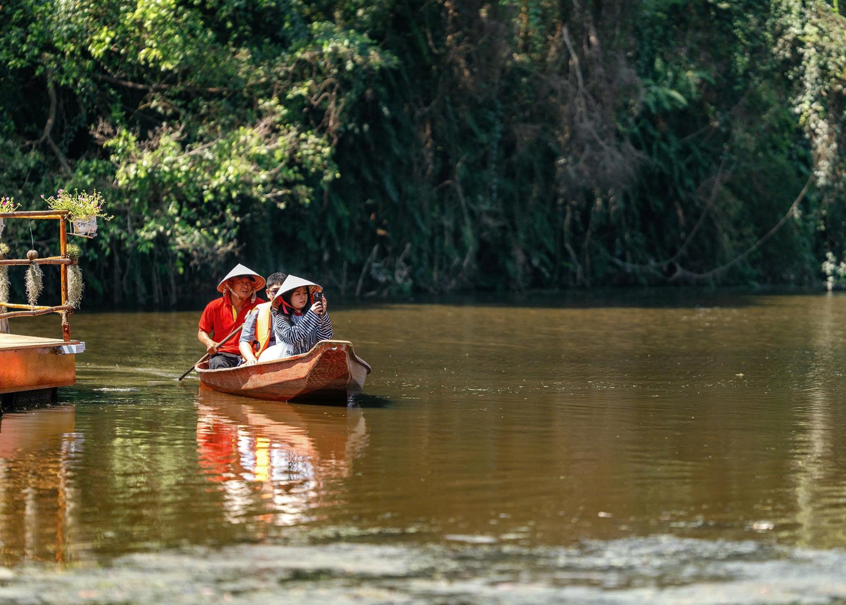 Kiến trúc “thành phố thẳng đứng” tại Điểm tham quan Khu bảo tồn Đồng Tháp Mười - Ảnh 4.