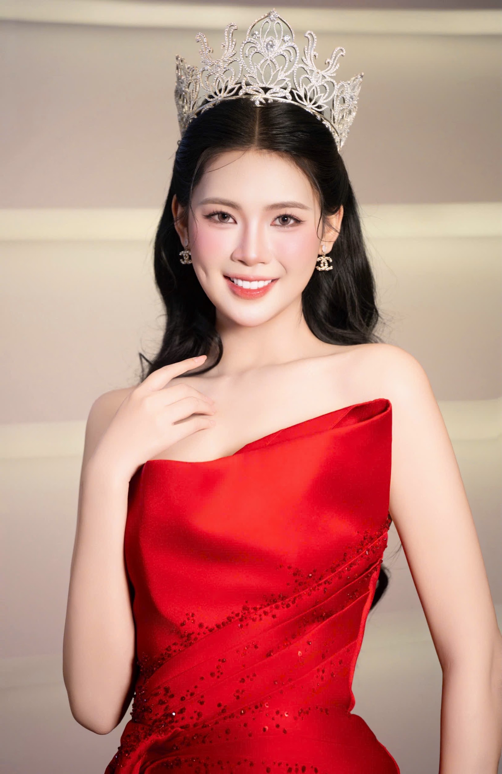 Á hậu Mỹ Lan: “Đi đủ chậm và đủ chắc, con đường sẽ tự hiện ra”- Ảnh 1.