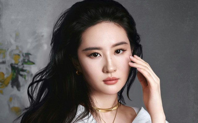 Lưu Diệc Phi vắng bóng màn ảnh hơn 2 năm: Tiêu chí cao hay thị trường khó khăn?