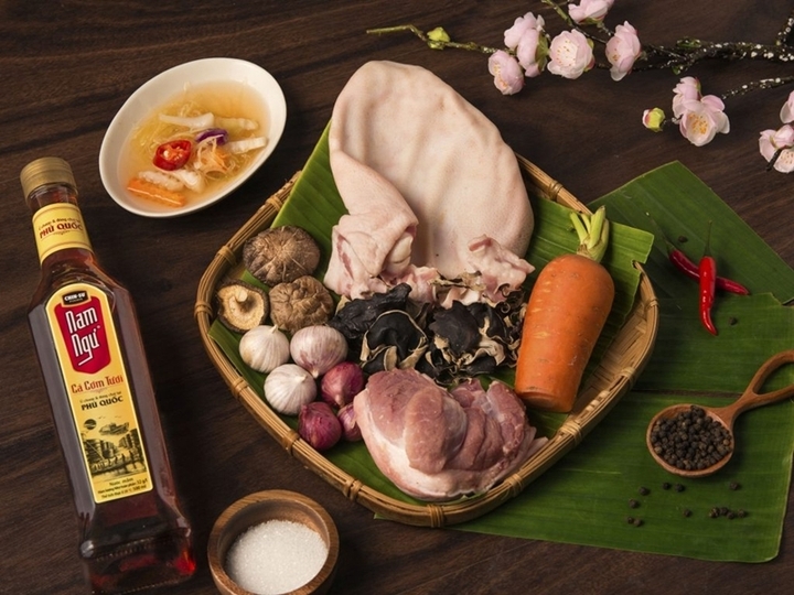 Nấu thịt đ&ocirc;ng ng&agrave;y Tết: Đừng qu&ecirc;n th&ecirc;m thứ n&agrave;y v&agrave;o nồi, thịt trong veo đậm vị - Ảnh 1.
