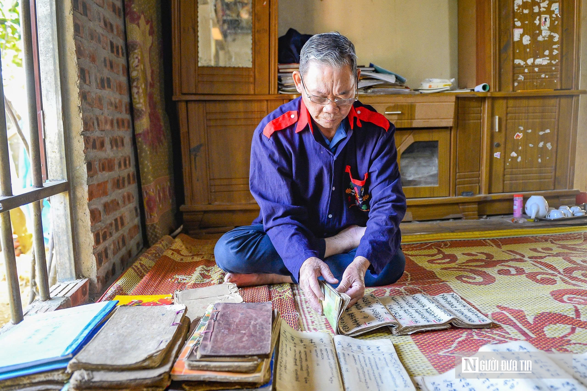 Níu từng con chữ cổ của người Dao trước nguy cơ thất truyền- Ảnh 1.