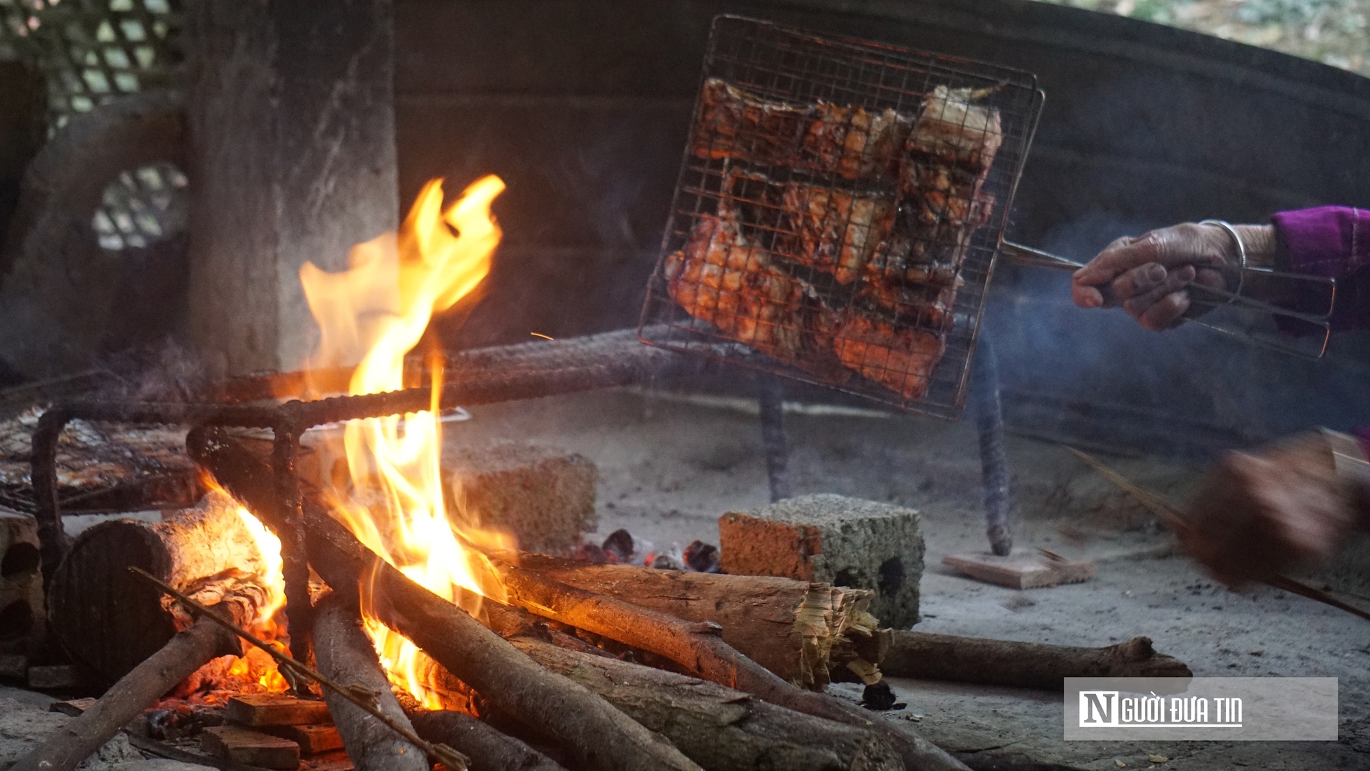 Cá nướng than – lễ vật thiêng cúng tổ tiên dịp Tết của người Thái- Ảnh 9.