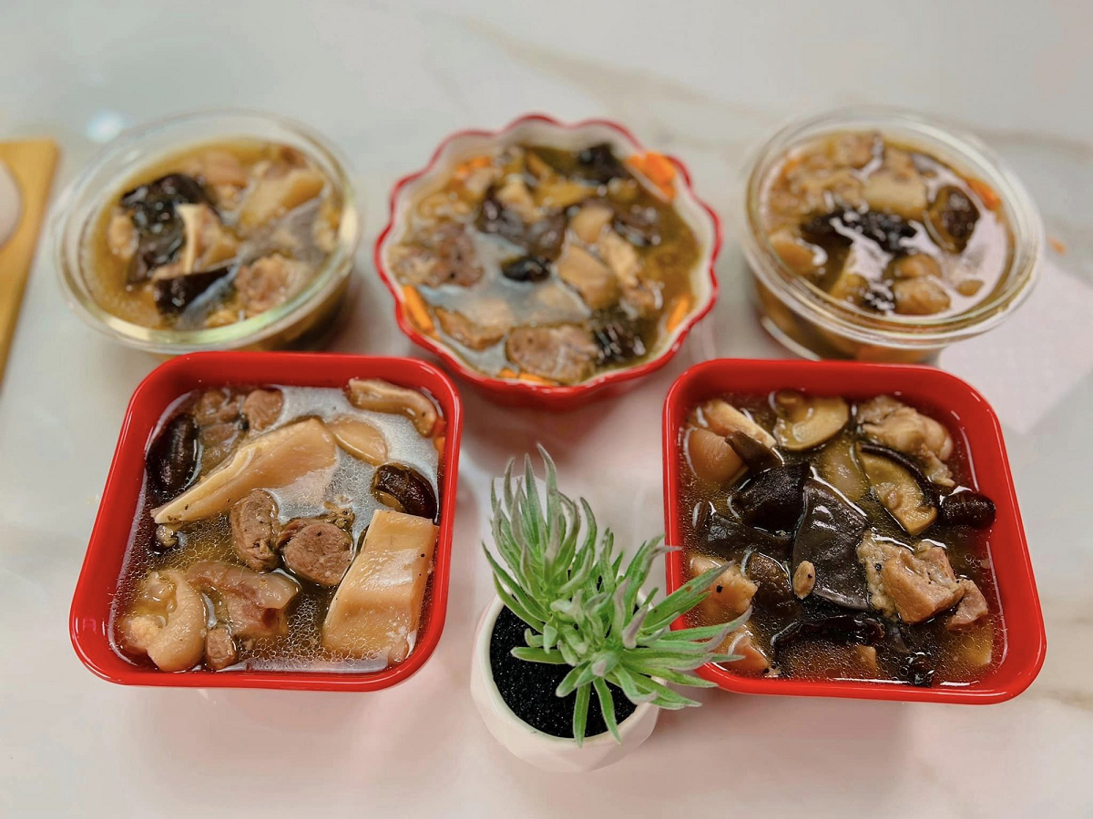 Nấu thịt đông ngày Tết: Đừng quên thêm thứ này vào nồi, thịt trong veo đậm vị - Ảnh 2.