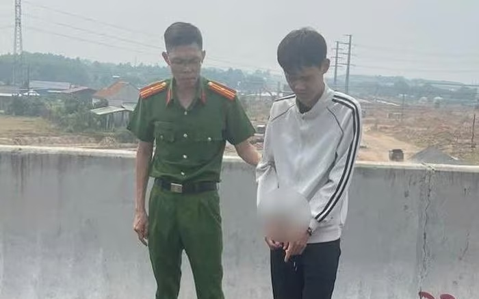 Bắt khẩn cấp đối tượng hiếp dâm nữ sinh 15 tuổi tại Đồng Nai
