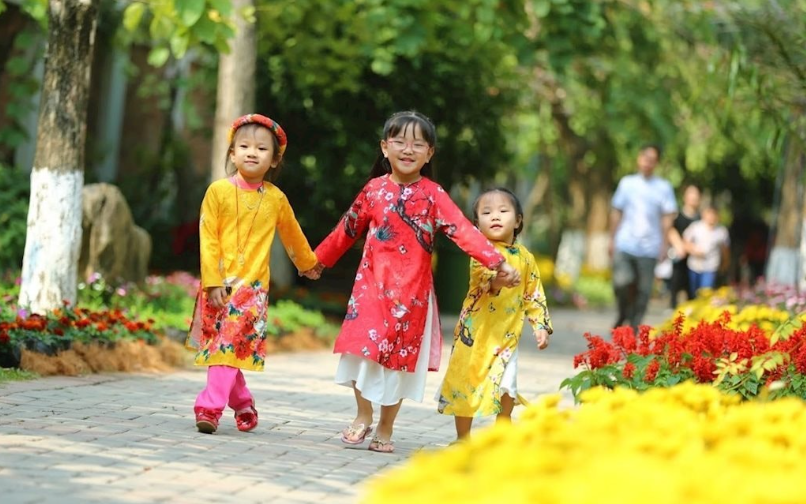 Thời tiết phân hóa rõ rệt ngày nghỉ Tết cuối cùng: Bắc rét, Nam nắng nóng trên 35 độ C