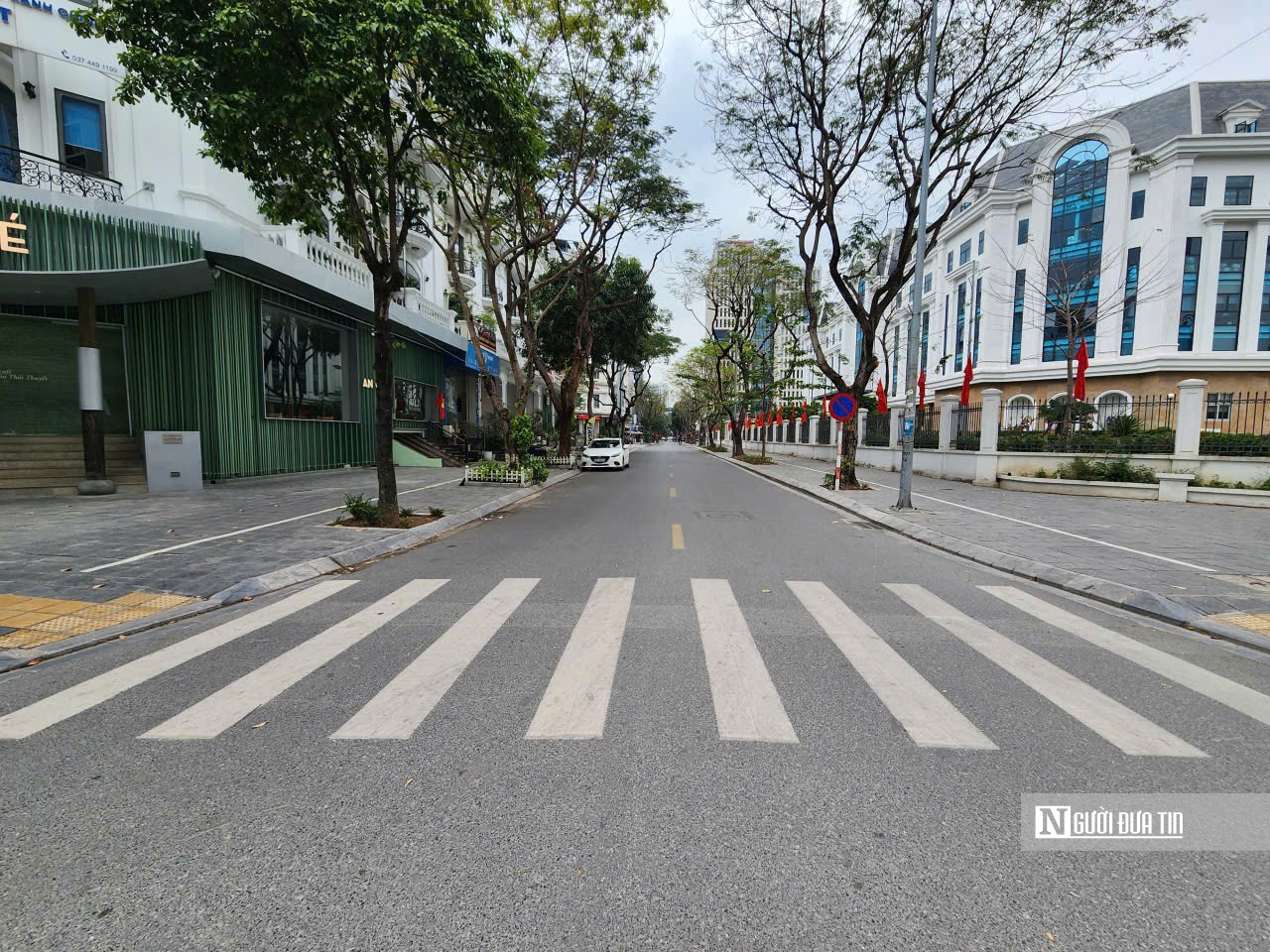 Đường phố Hà Nội thênh thang ngày đầu nghỉ Tết Nguyên đán - Ảnh 7.