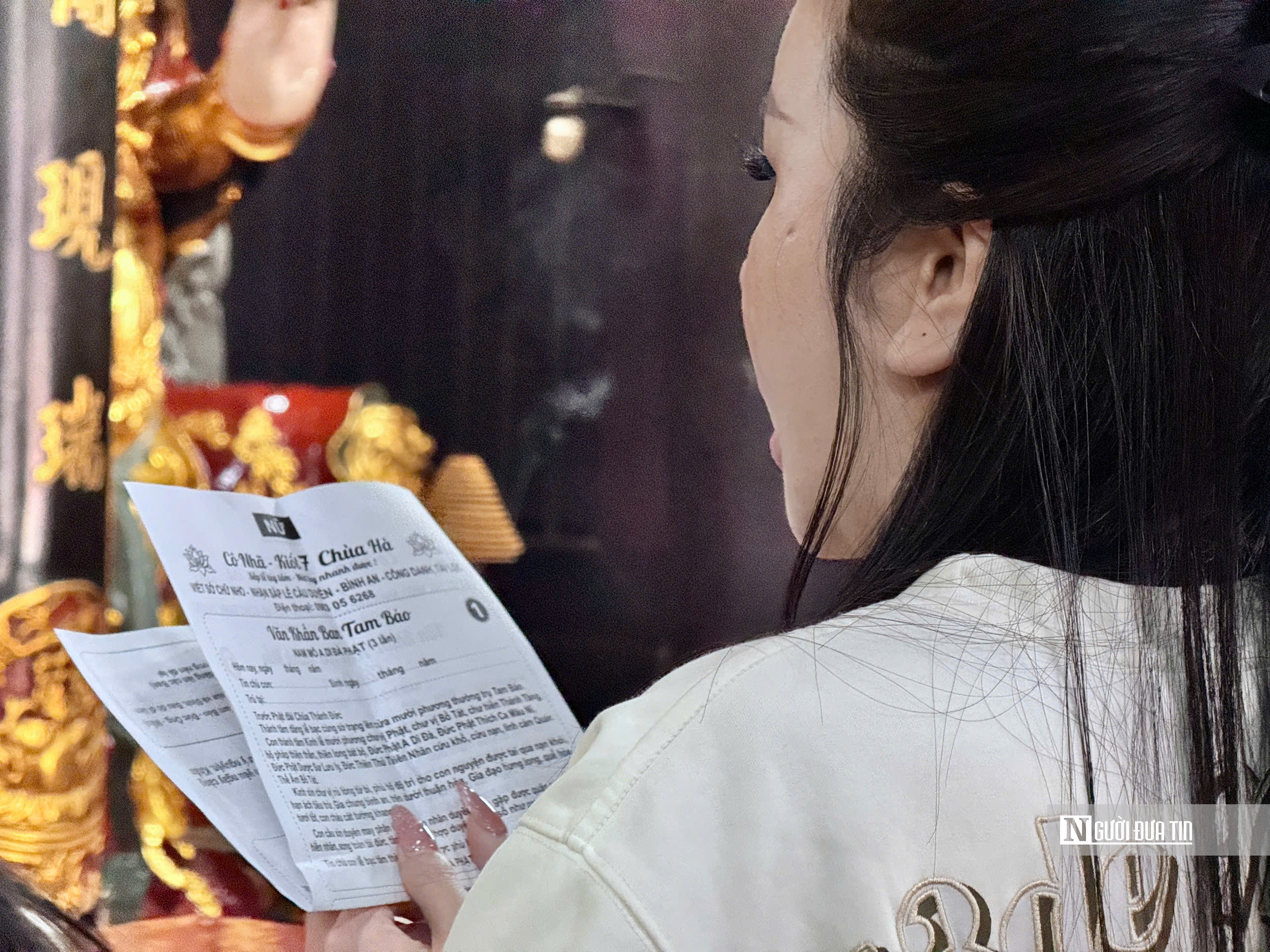 Nam thanh nữ tú đến một ngôi chùa ở Hà Nội cầu duyên ngày Valentine - Ảnh 6.