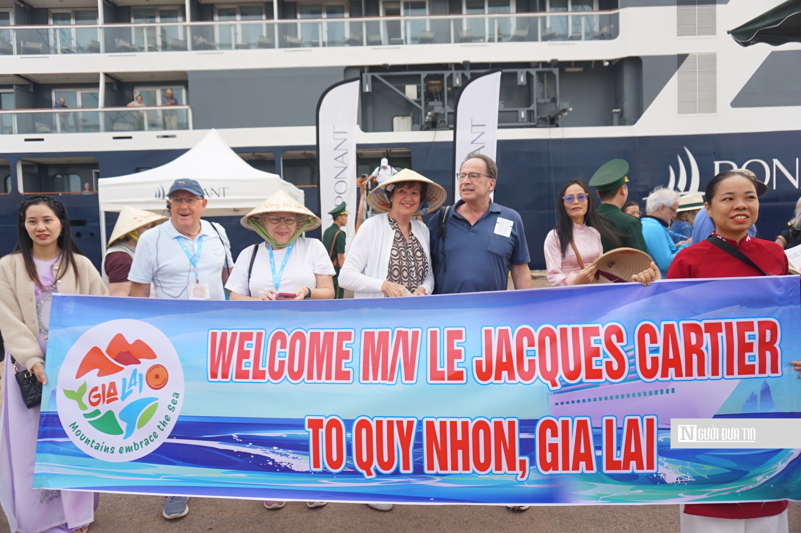 Khởi động Năm du lịch quốc gia 2026, Gia Lai đón tàu du lịch quốc tế cập cảng Quy Nhơn- Ảnh 1.