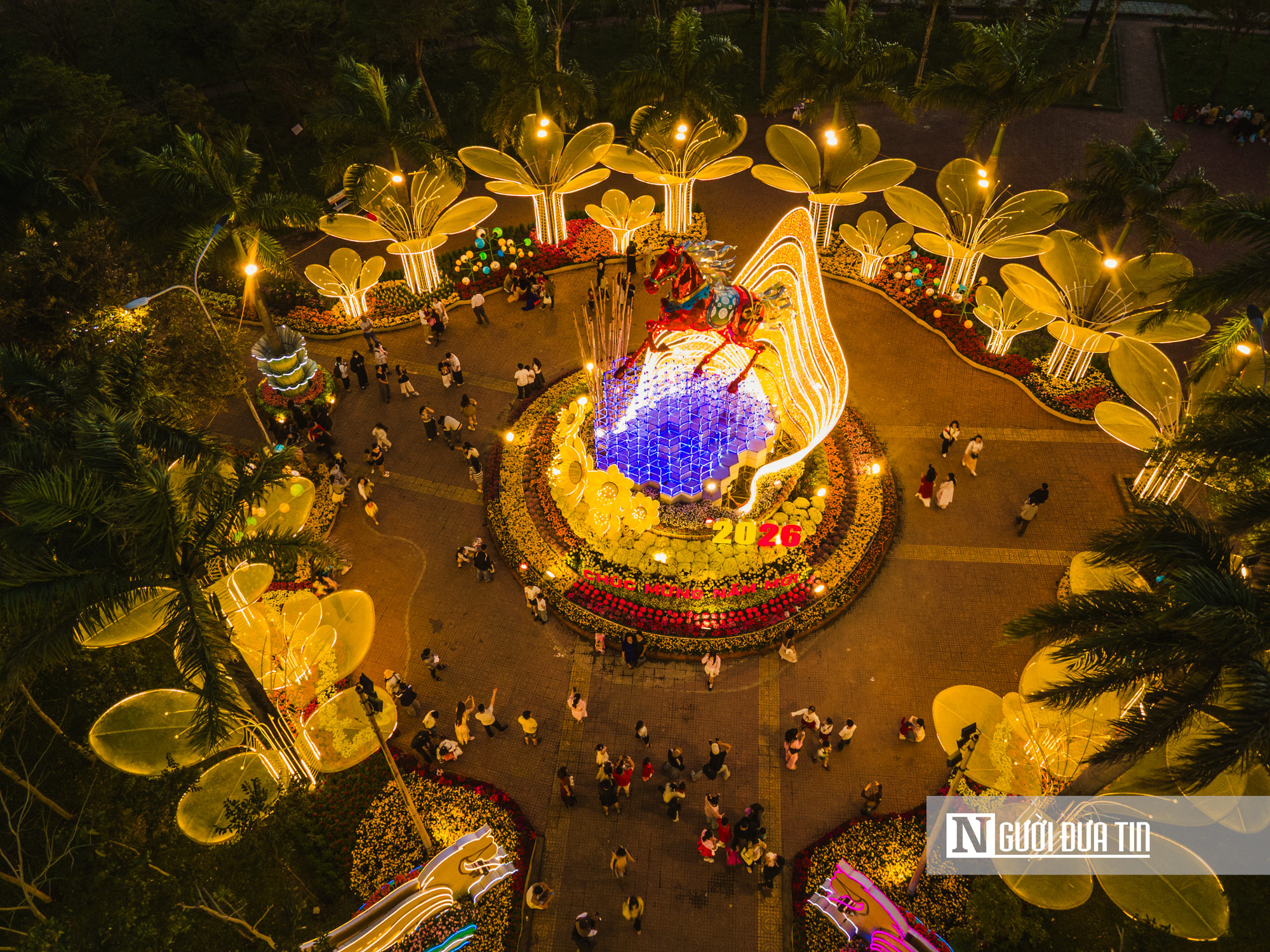 Cận cảnh Song m&atilde; k&eacute;o xe, X&iacute;ch m&atilde; tung v&oacute; lấp l&aacute;nh tại đường hoa xu&acirc;n Đắk Lắk- Ảnh 7.