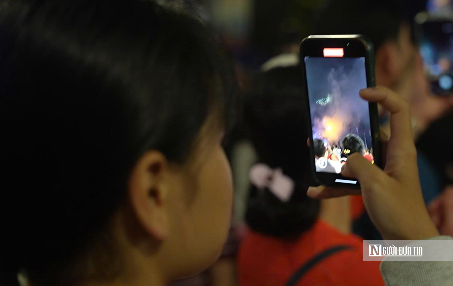 Tp.HCM rực rỡ sắc màu đêm pháo hoa giao thừa- Ảnh 7.