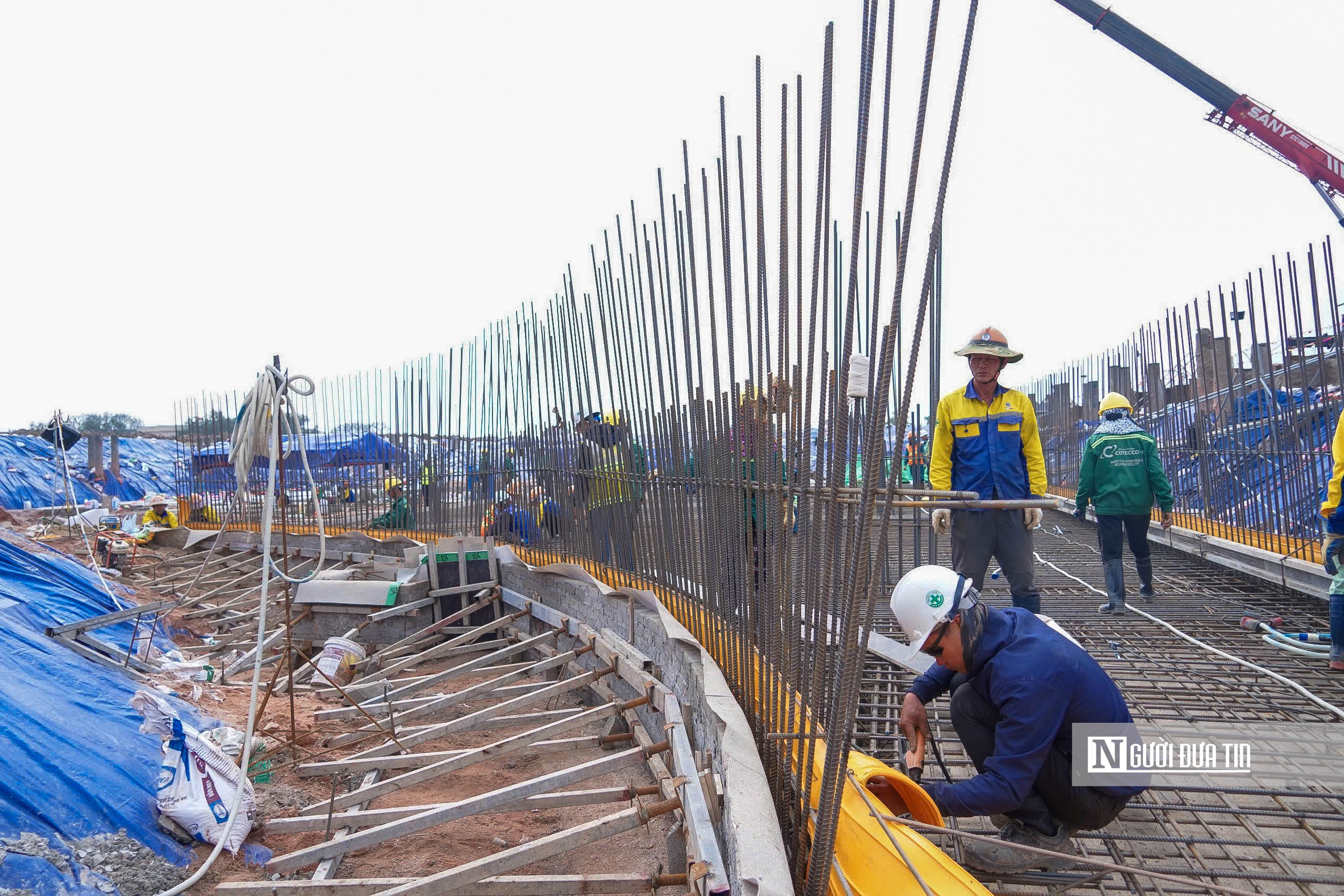 Cận cảnh đại công trường dự án sân bay Gia Bình ngày cận Tết- Ảnh 2. Cận cảnh đại công trường dự án sân bay Gia Bình ngày cận Tết- Ảnh 2.