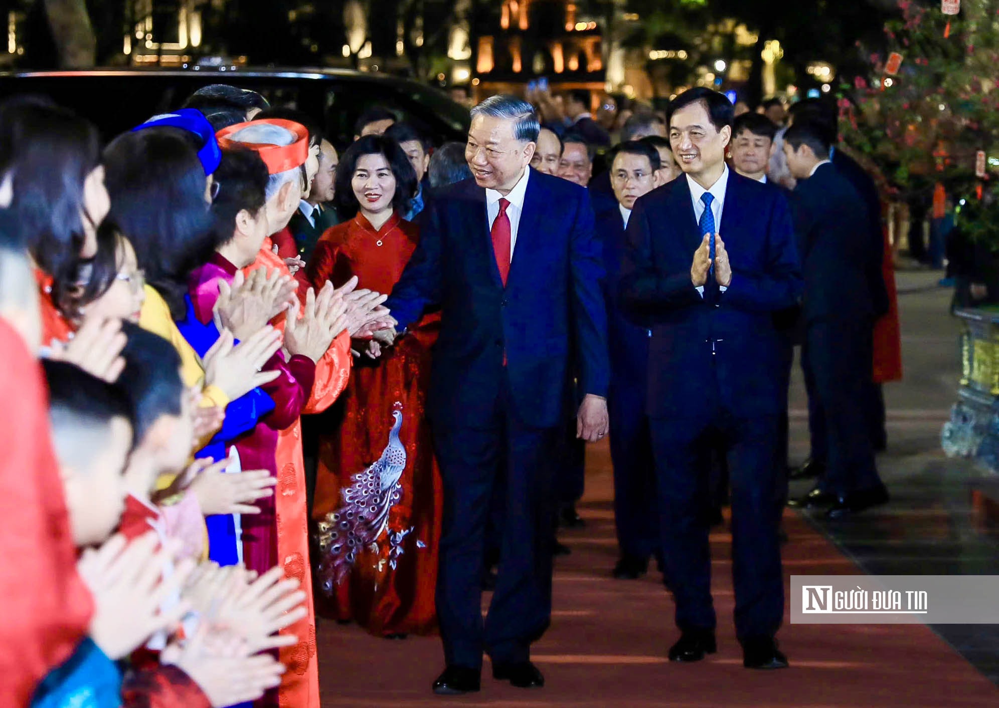 Tổng B&iacute; thư T&ocirc; L&acirc;m ch&uacute;c Tết nh&acirc;n d&acirc;n Thủ đ&ocirc;- Ảnh 10.