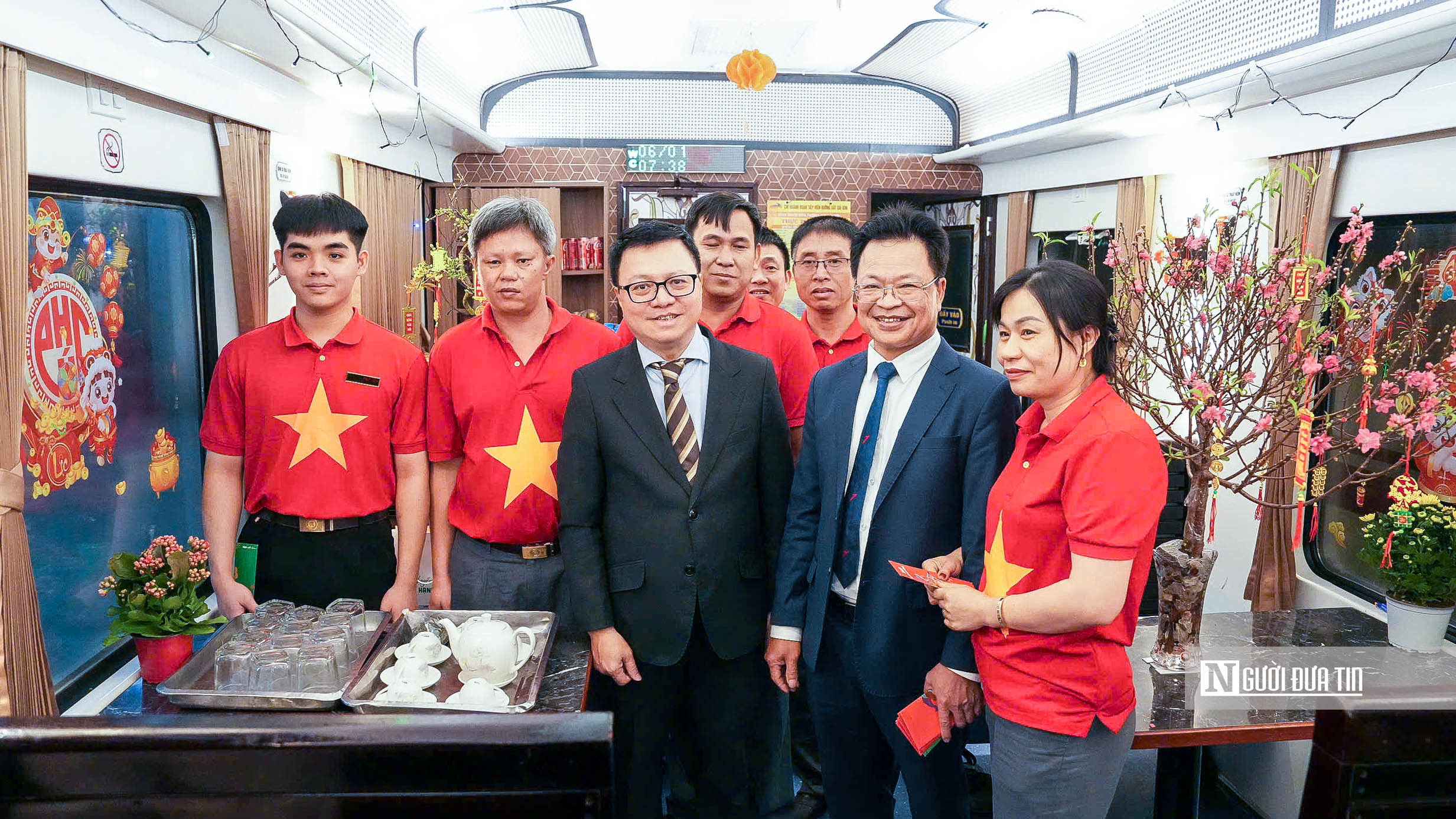 Chuyến t&agrave;u cuối c&ugrave;ng năm Ất Tỵ rời ga H&agrave; Nội- Ảnh 7.