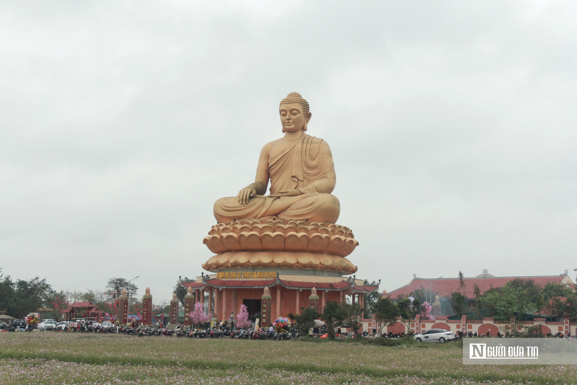 Du xuân tại ngôi chùa có tượng Phật lớn nhất Bắc Trung Bộ- Ảnh 1.