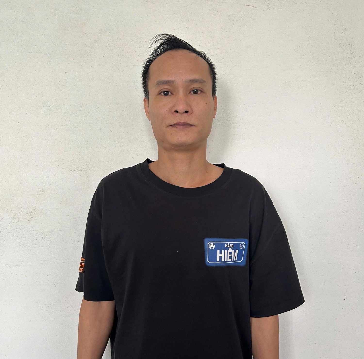 'Trùm' lừa đảo xuyên quốc gia từ Campuchia về Việt Nam đầu thú- Ảnh 1.