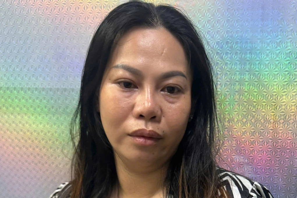 Táo tợn trộm vàng giữa ban ngày, người phụ nữ nhận cái kết chóng vánh- Ảnh 1.