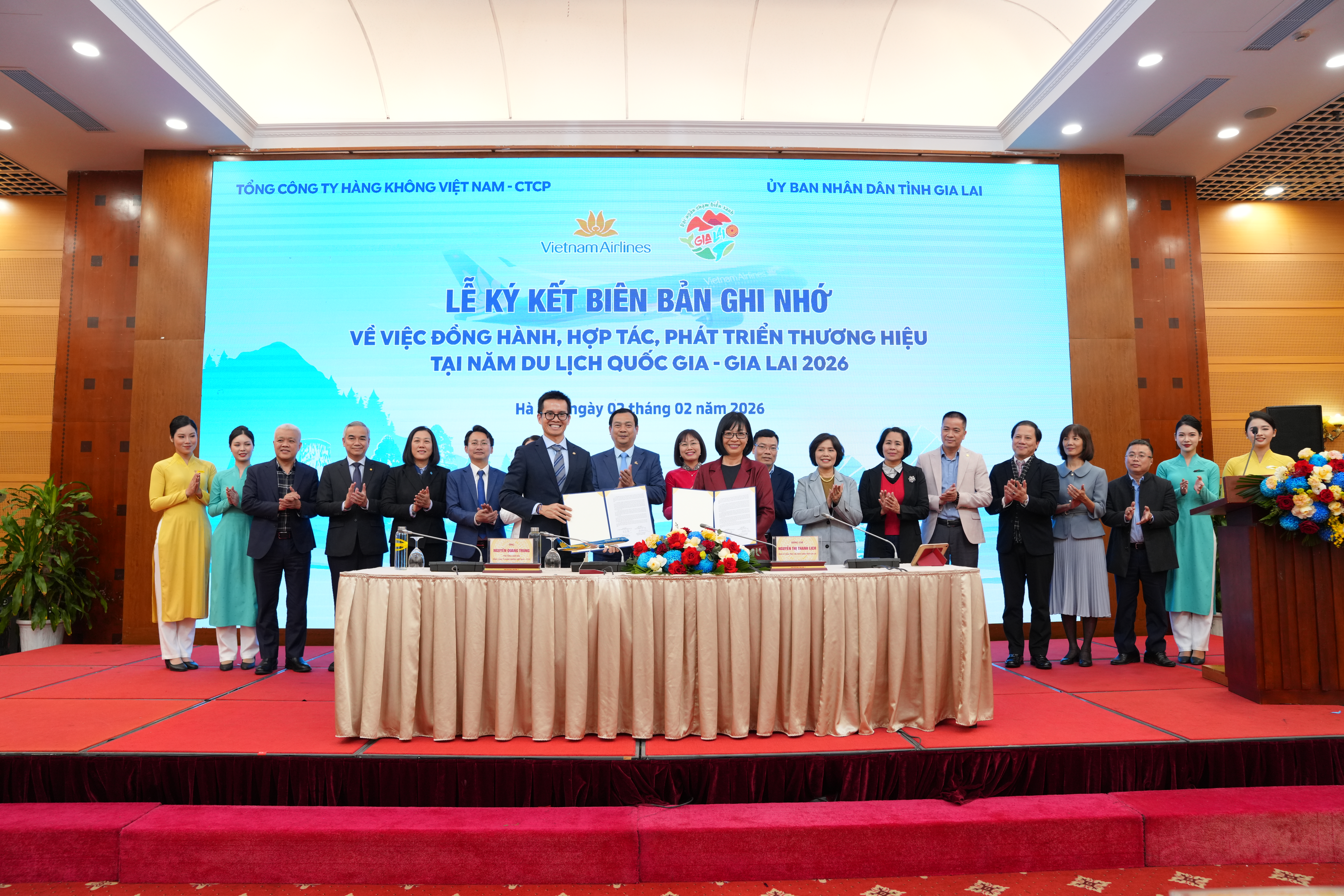 Vietnam Airlines hợp tác cùng Cục Du lịch Quốc gia Việt Nam ra mắt chuỗi hoạt động “Bay cao khát vọng Việt Nam”- Ảnh 2.