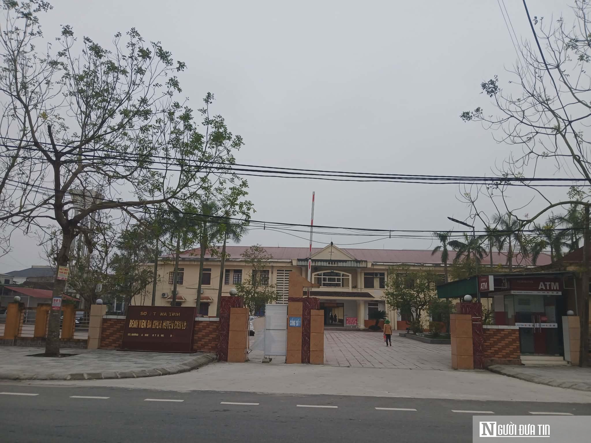 C&aacute;n bộ, nh&acirc;n vi&ecirc;n y tế H&agrave; Tĩnh m&ograve;n mỏi chờ phụ cấp ưu đ&atilde;i nghề - Ảnh 1.