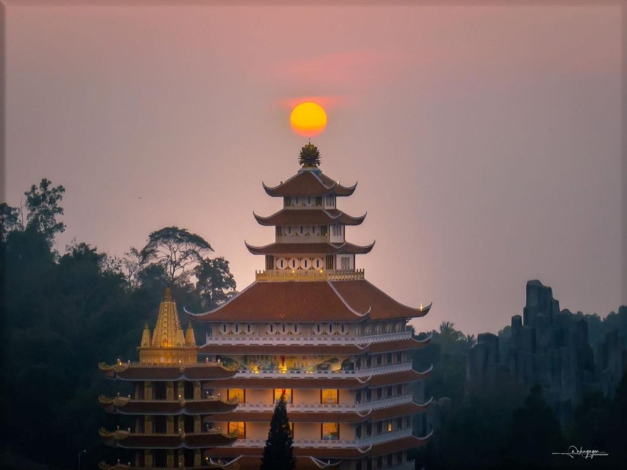 Xuân chạm đỉnh trời Núi Cấm - Ảnh 3.