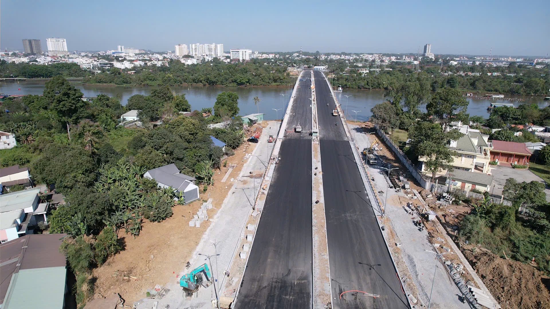 Cầu Thống Nhất “thay áo mới”, sẵn sàng thông xe kỹ thuật trước Tết- Ảnh 4.