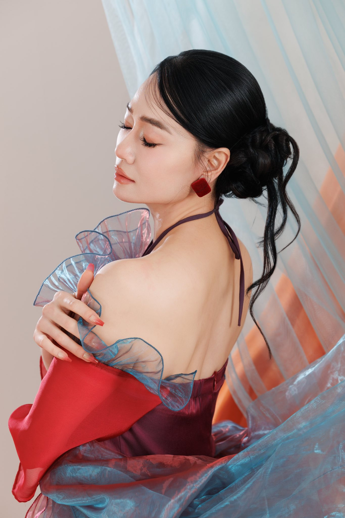 Nữ diễn viên U50 vẫn trẻ đẹp, trở lại màn ảnh đầy ấn tượng sau thời gian ở ẩn- Ảnh 14.