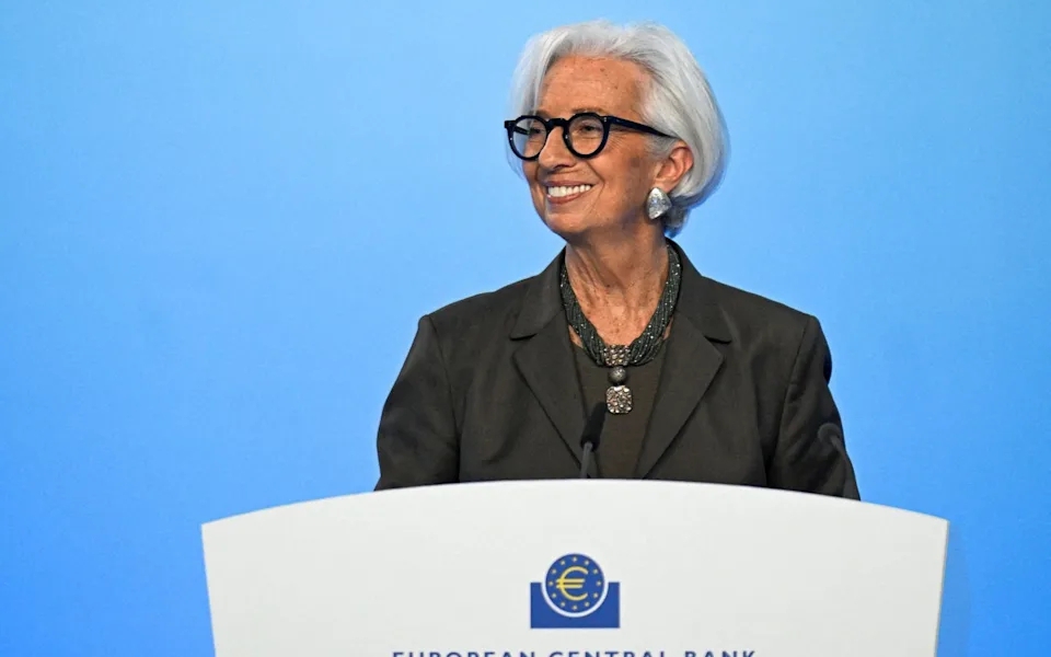 Hungary chặn khoản vay 90 tỷ euro của EU d&agrave;nh cho Ukraine - Ảnh 1.