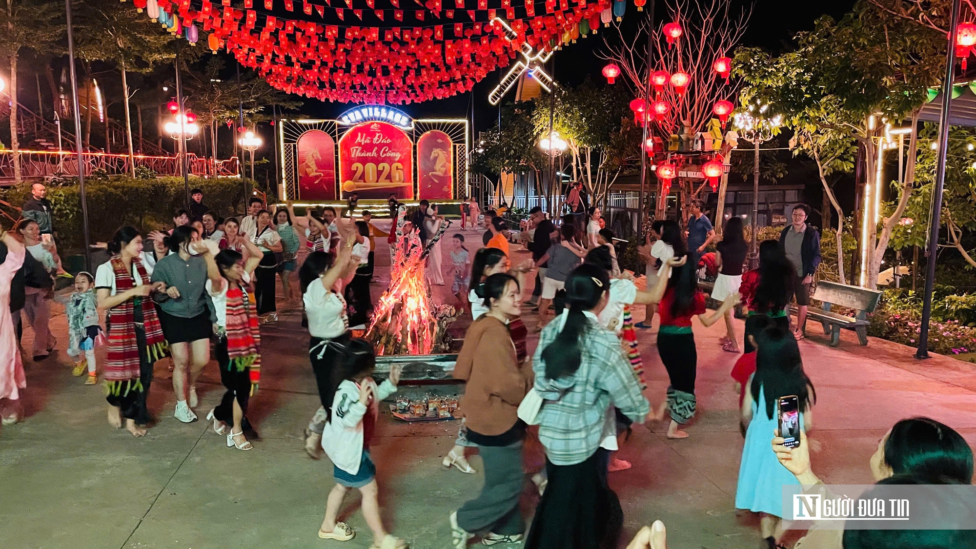 Du lịch đầu năm bứt phá: Mũi Né hút khách quốc tế, làng sinh thái hút gia đình trẻ- Ảnh 5. Du lịch đầu năm bứt phá: Mũi Né hút khách quốc tế, làng sinh thái hút gia đình trẻ- Ảnh 5.