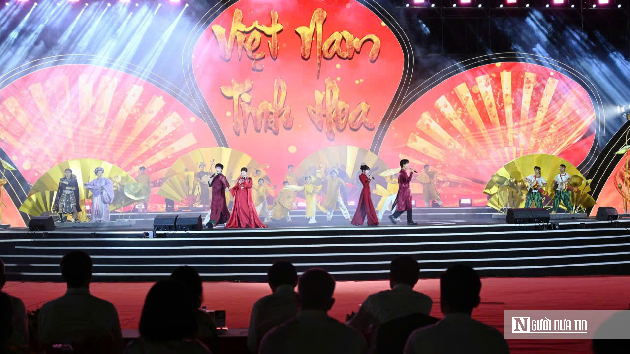 Khai hội Xuân Núi Bà Đen 2026: Rực rỡ “Hương sắc Tây Ninh”- Ảnh 3. Khai hội Xuân Núi Bà Đen 2026: Rực rỡ “Hương sắc Tây Ninh”- Ảnh 3.