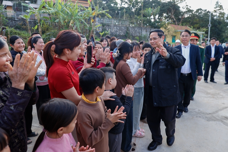 Thủ tướng: Phát động 'Chiến dịch Đông Khê năm 2026' hoàn thành 2 tuyến cao tốc ở Lạng Sơn, Cao Bằng- Ảnh 7.