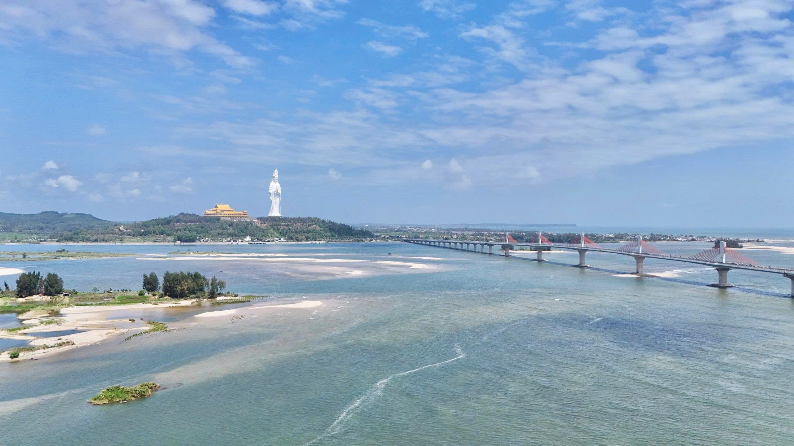 Chiêm bái tượng Phật Quan Âm cao nhất Đông Nam Á ở Quảng Ngãi- Ảnh 15. Chiêm bái tượng Phật Quan Âm cao nhất Đông Nam Á ở Quảng Ngãi- Ảnh 15.