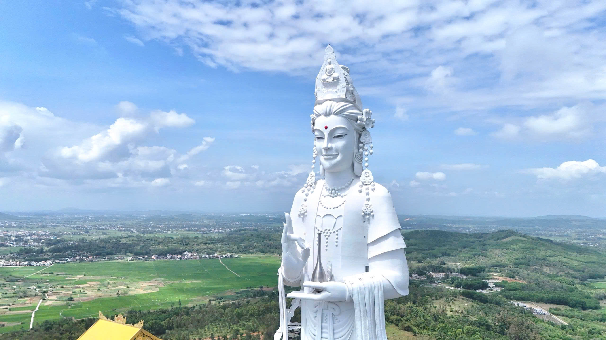 Chiêm bái tượng Phật Quan Âm cao nhất Đông Nam Á ở Quảng Ngãi- Ảnh 6. Chiêm bái tượng Phật Quan Âm cao nhất Đông Nam Á ở Quảng Ngãi- Ảnh 6.