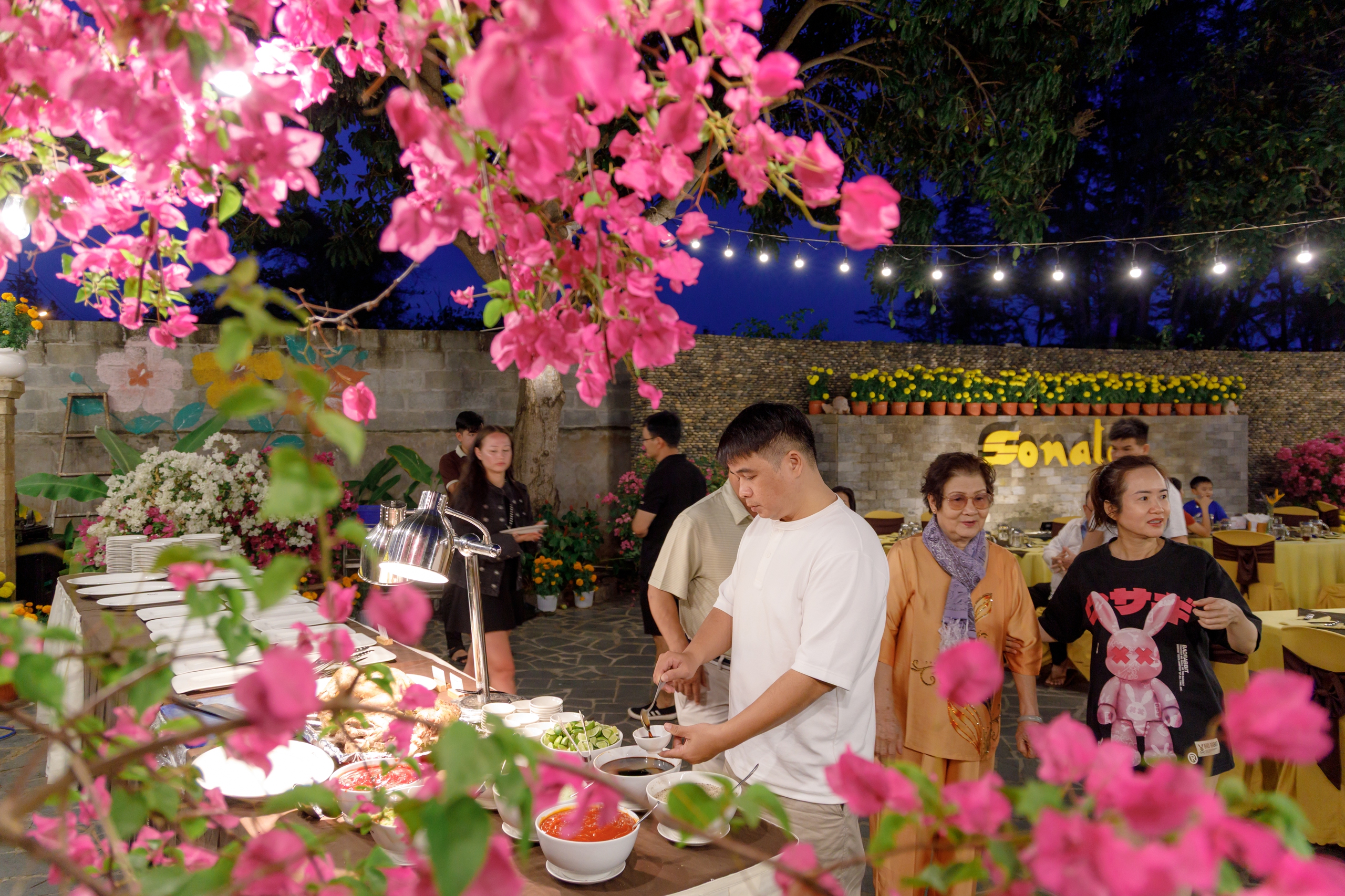 Đà Lạt – Mũi Né đông nghịt du khách dịp Tết, Lâm Đồng du lịch – dịch vụ tăng trưởng ấn tượng- Ảnh 7.