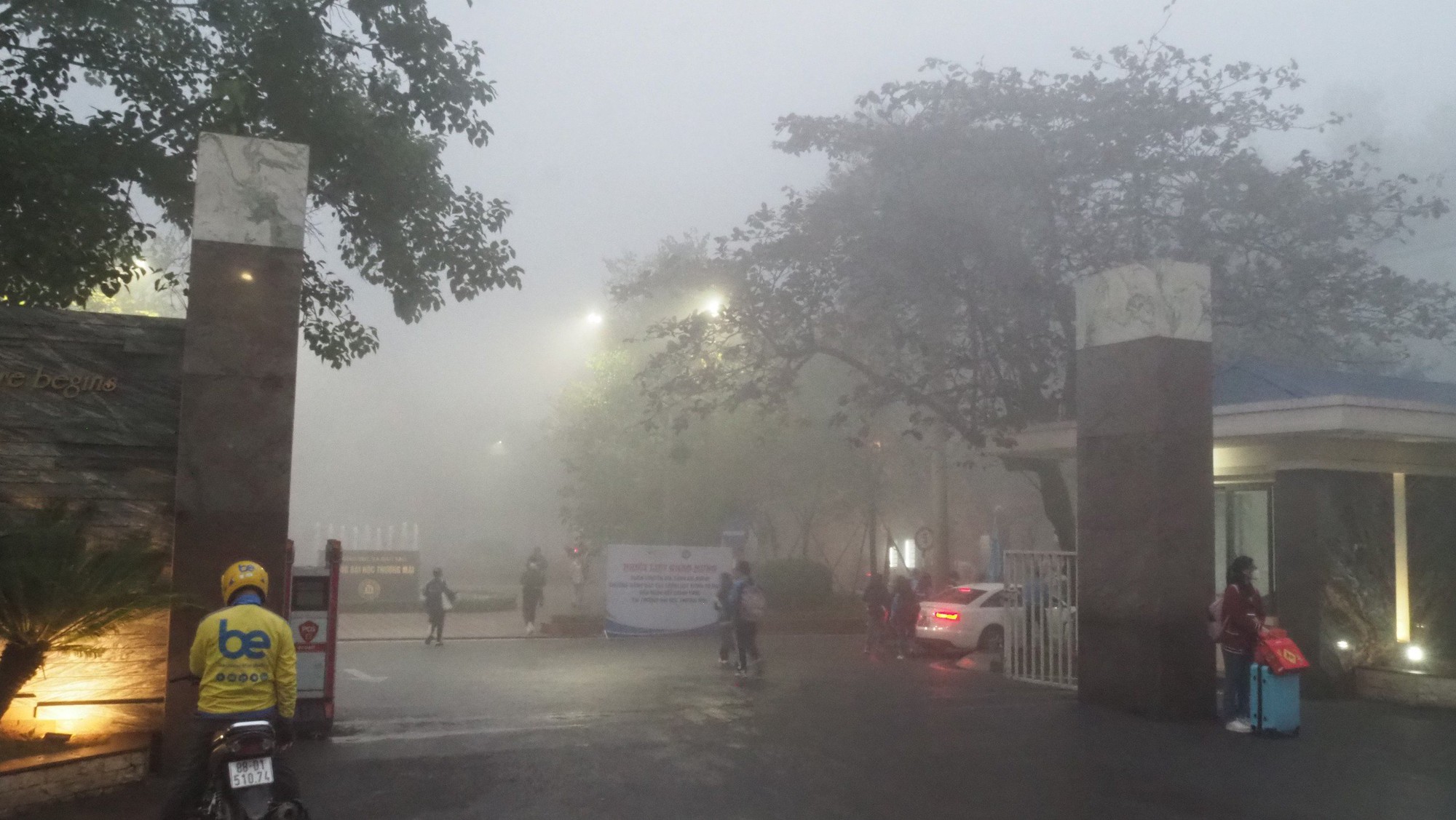 Dự báo thời tiết 24/2: Miền Bắc đón đợt không khí lạnh mới, trời rét kèm mưa phùn trên diện rộng - Ảnh 1.