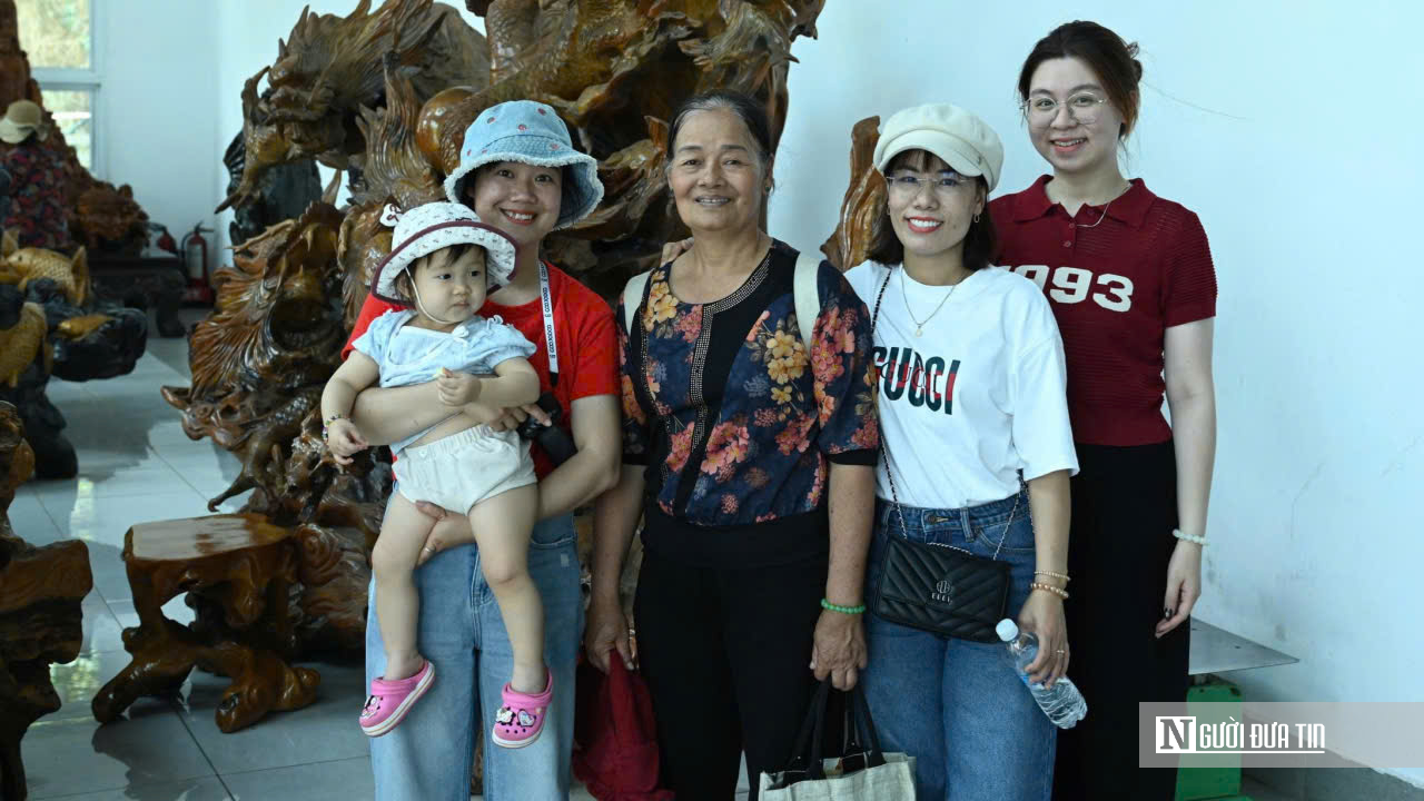 Du lịch Đồng Nai khởi sắc đầu xuân: 220 ngàn lượt khách, tăng trưởng ấn tượng ngay những ngày đầu năm- Ảnh 2. Du lịch Đồng Nai khởi sắc đầu xuân: 220 ngàn lượt khách, tăng trưởng ấn tượng ngay những ngày đầu năm- Ảnh 2.