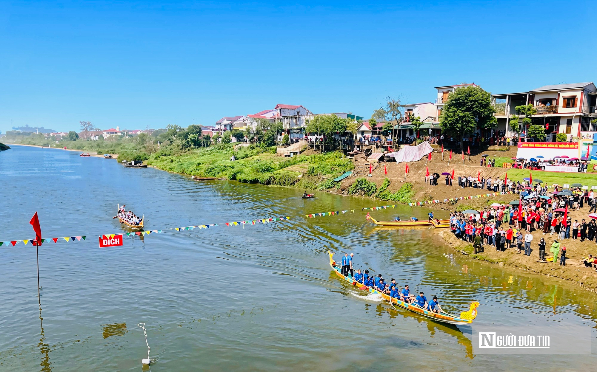 Sắc xuân trên dòng Ngàn Phố: Lễ hội gắn kết cộng đồng sau sáp nhập- Ảnh 2.
