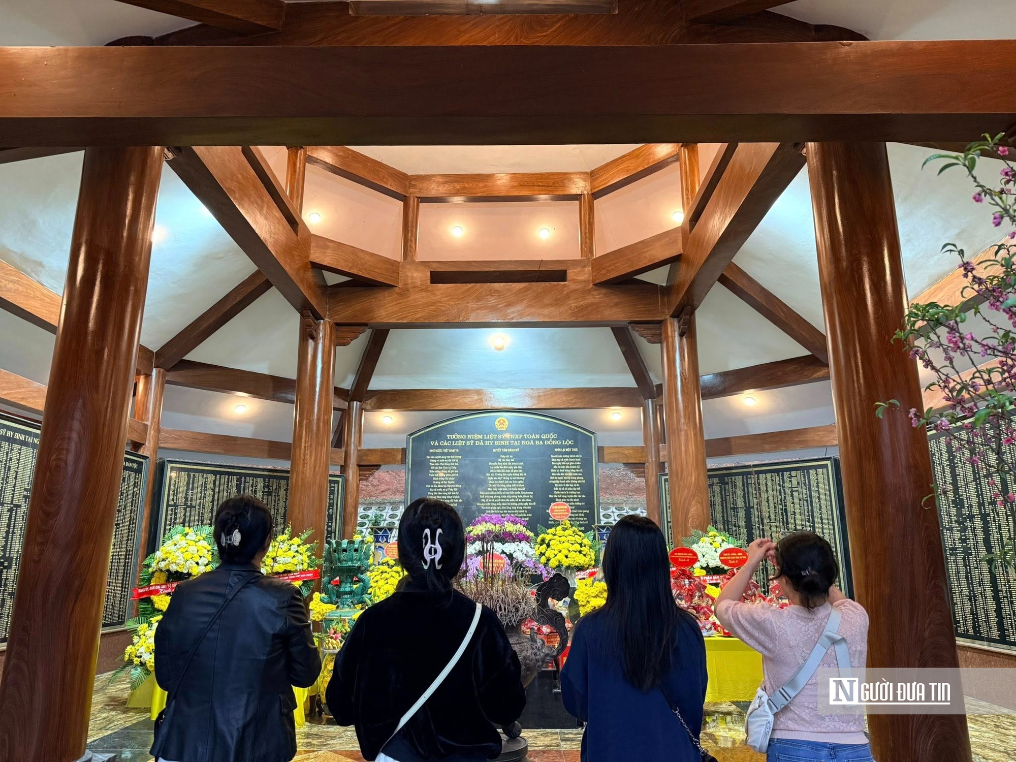 Khu di tích Quốc gia đặc biệt Ngã ba Đồng Lộc đón trên 20.000 du khách dịp Tết Bính Ngọ - Ảnh 5.