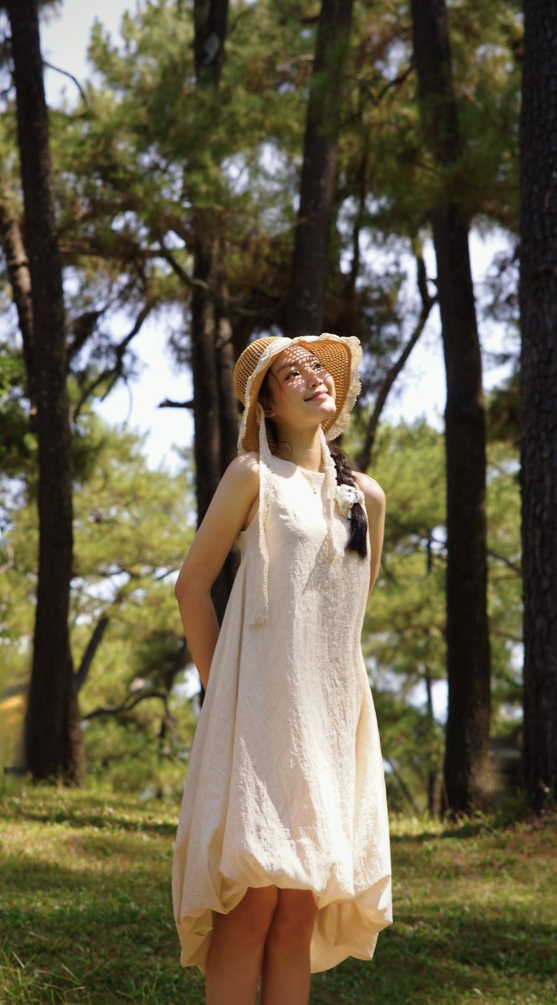 Sắc v&oacute;c "con g&aacute;i m&agrave;n ảnh" của Trường Giang - Ảnh 6.