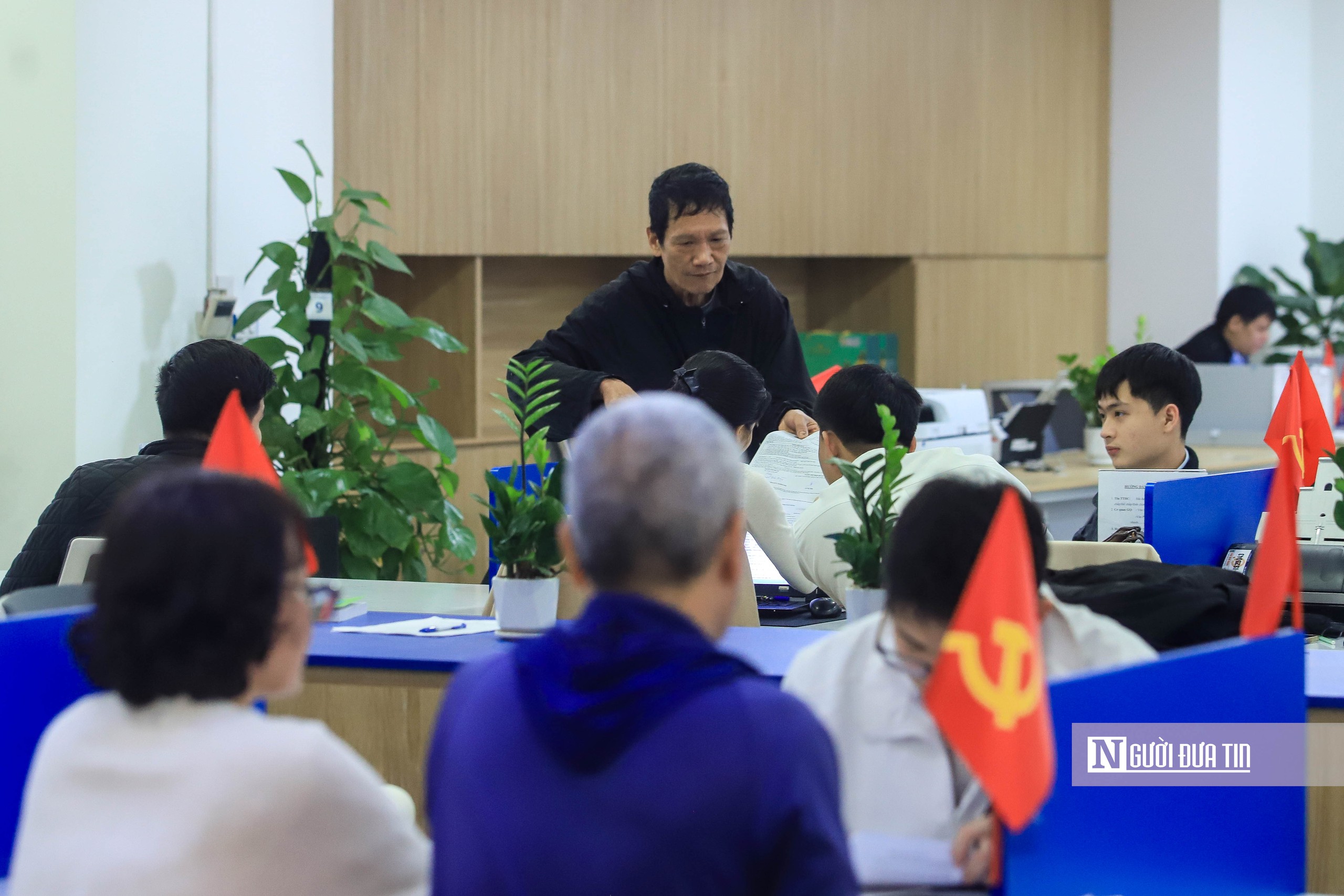 H&agrave; Nội: Đảm bảo thủ tục h&agrave;nh ch&iacute;nh th&ocirc;ng suốt, nghi&ecirc;m t&uacute;c sau Tết - Ảnh 6.