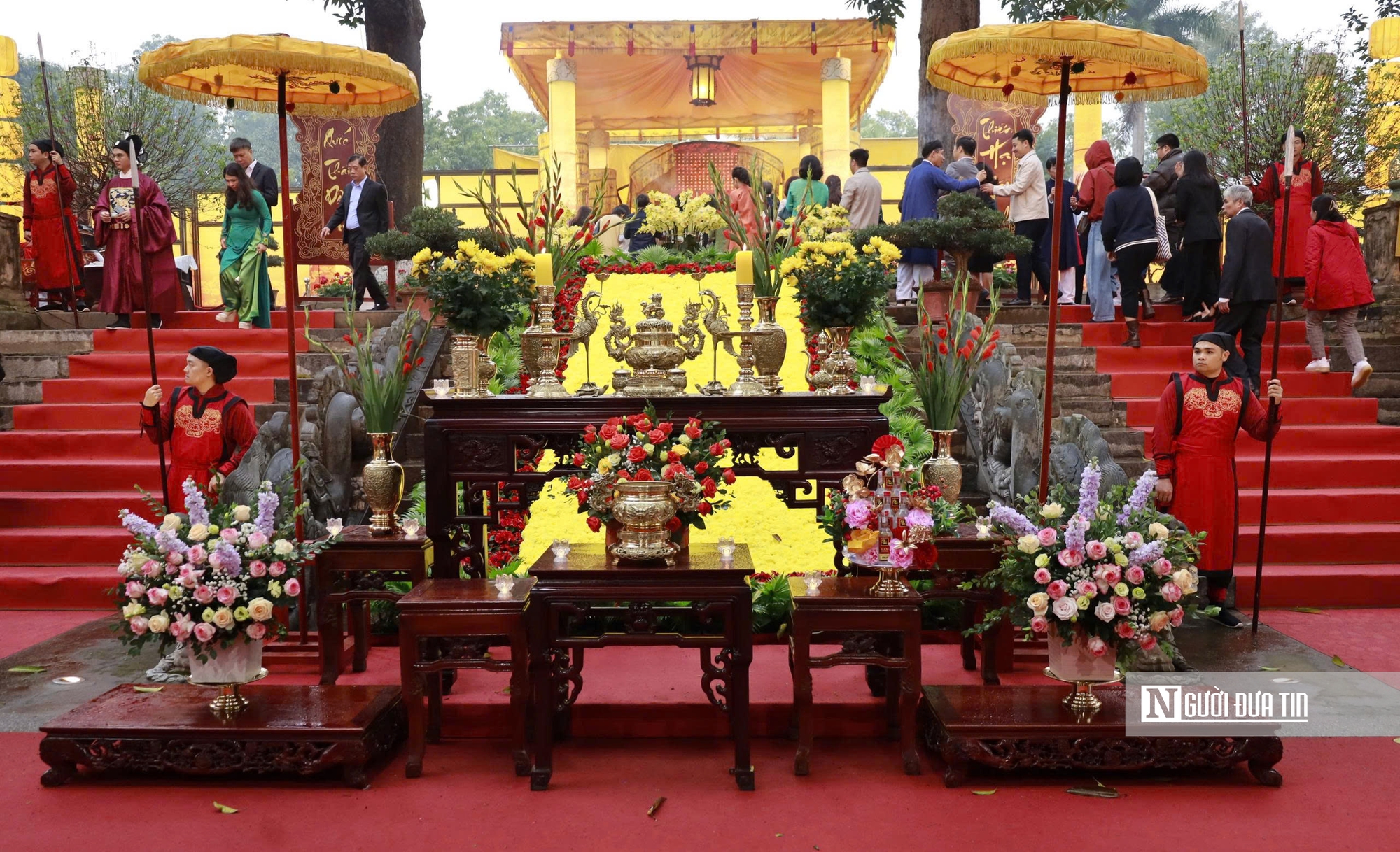 Khai xuân tại Hoàng thành Thăng Long tiếp nối mạch nguồn ngàn năm - Ảnh 1.