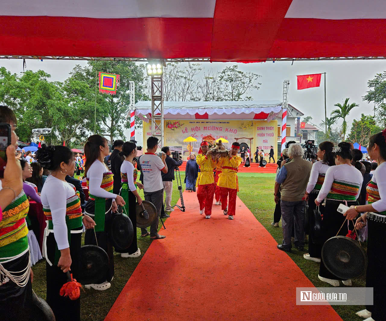 Âm vang cồng chiêng lễ hội Mường Khô - Ảnh 3.