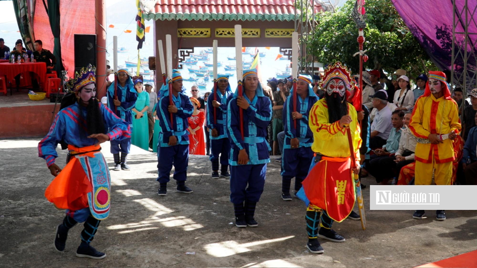 Rộn ràng lễ hội cầu ngư 200 năm tuổi ở Nhơn Lý - Ảnh 2.