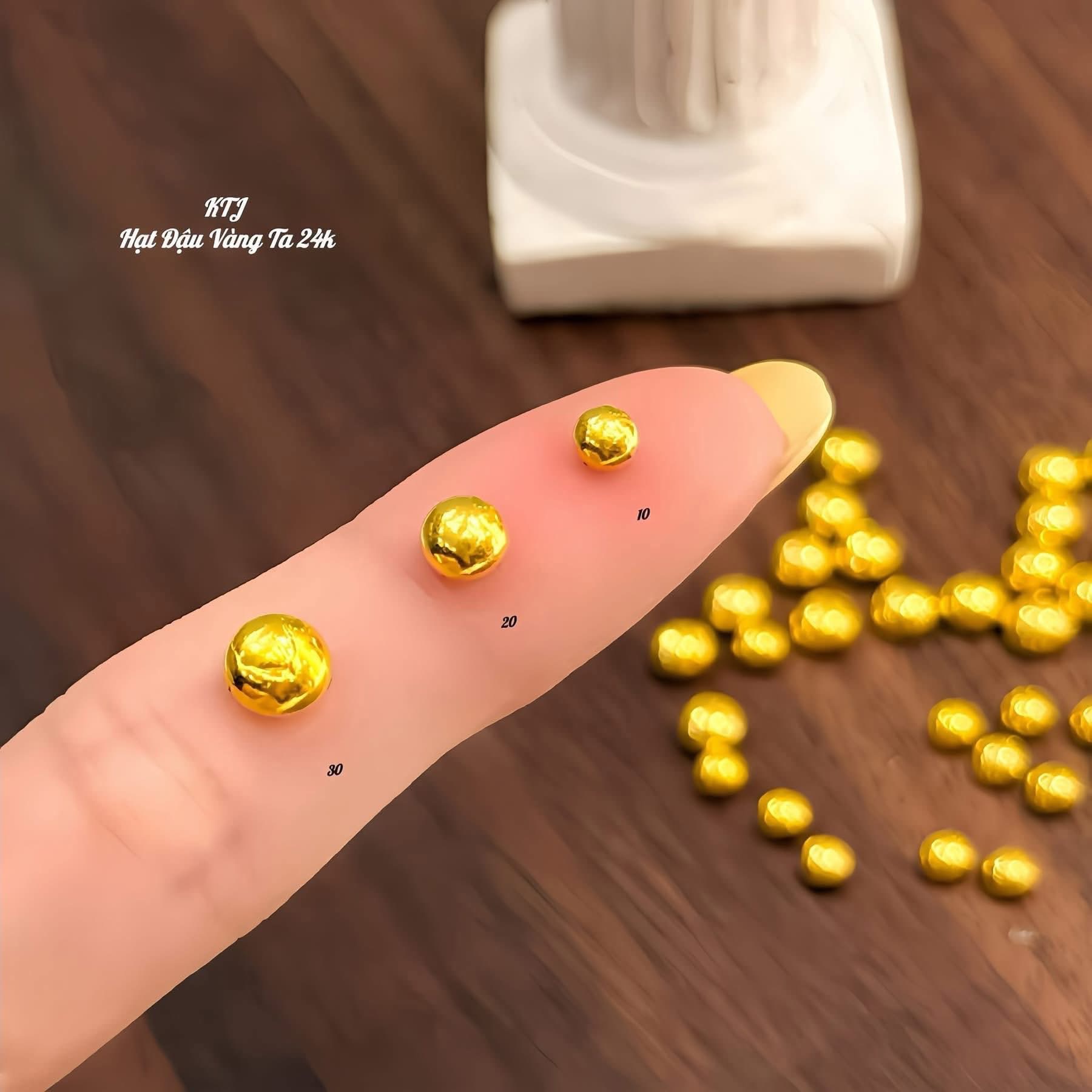 Từ 1 phân đến 1 chỉ, thị trường vàng “chiều lòng” người mua dịp vía Thần Tài - Ảnh 4.