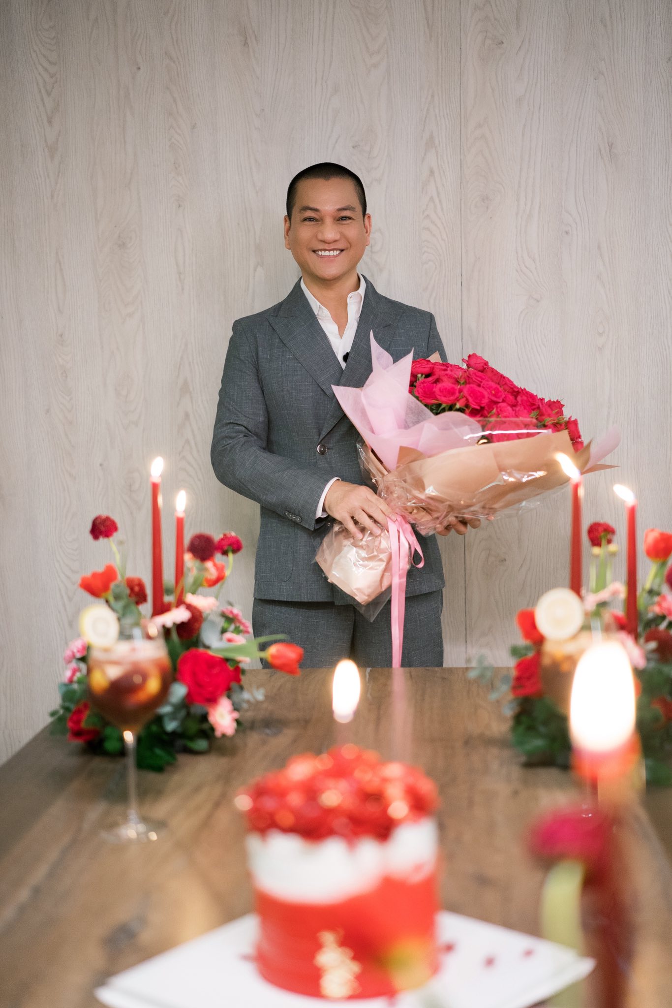 Hoa hậu Khánh Vân bật khóc khi được chồng hơn 17 tuổi làm điều đặc biệt- Ảnh 3.