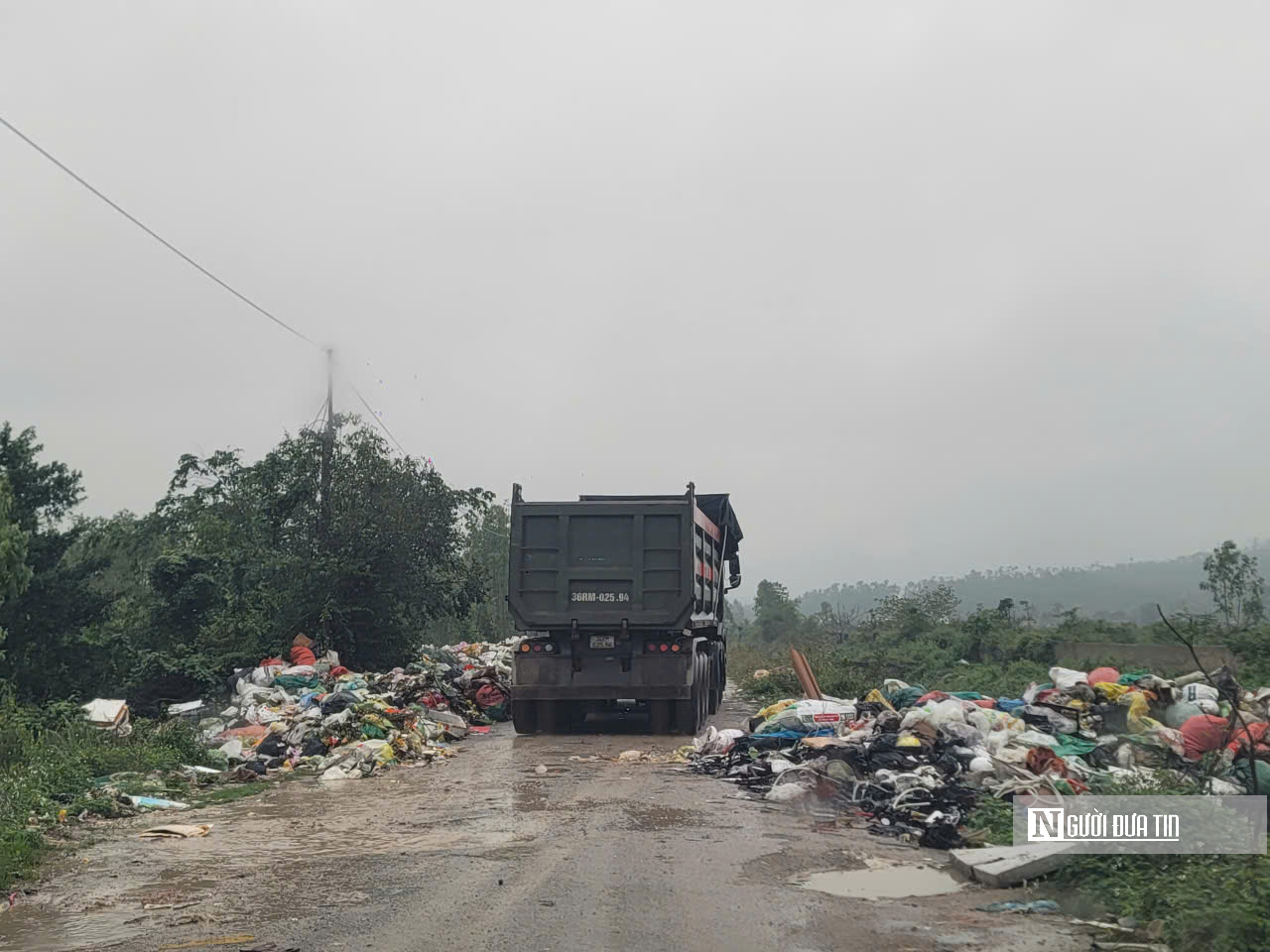 Rác thải dồn ứ sau Tết khiến cuộc sống của hàng trăm hộ dân bị đảo lộn- Ảnh 6.