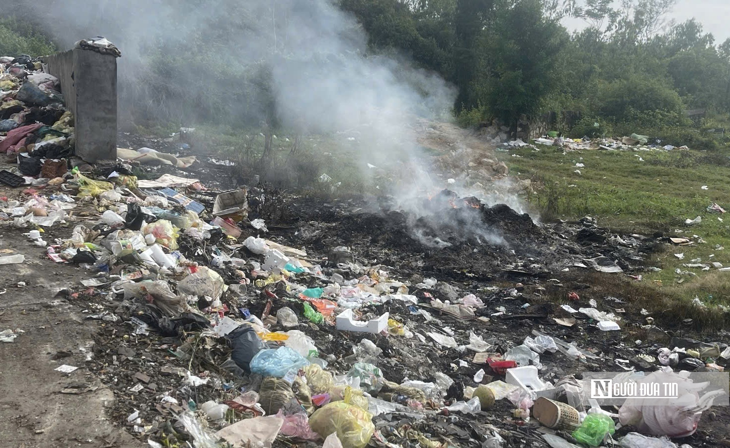 Rác thải dồn ứ sau Tết khiến cuộc sống của hàng trăm hộ dân bị đảo lộn- Ảnh 3.