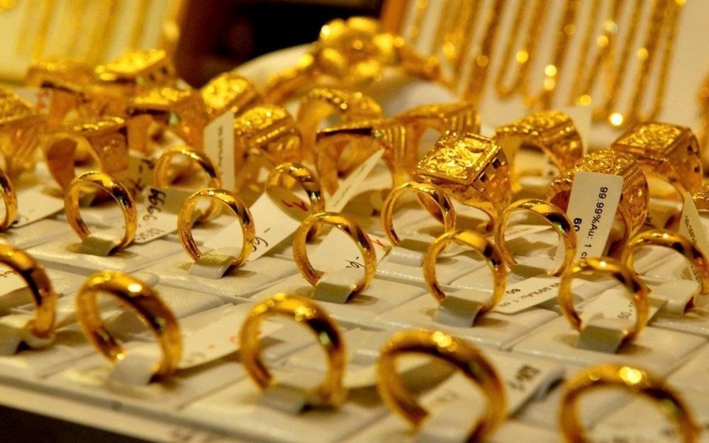 Giá vàng trong nước giảm nhẹ, vàng thế giới tăng 17 USD/ounce
