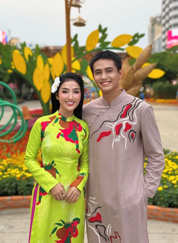 Nữ diễn viên Quỳnh Lam công khai khoảnh khắc tình tứ bên bạn trai kém 9 tuổi - Ảnh 5.