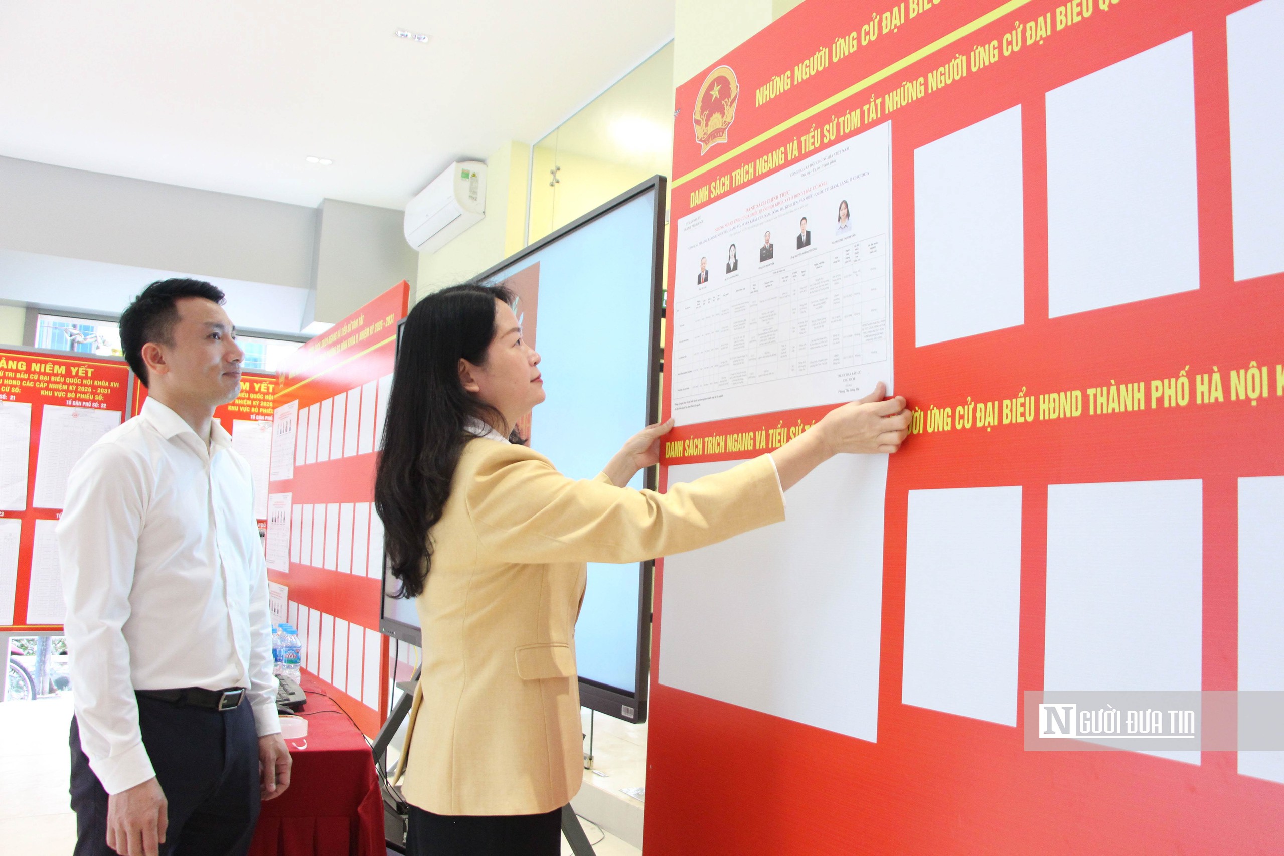 H&agrave; Nội đồng loạt ni&ecirc;m yết danh s&aacute;ch ứng vi&ecirc;n ứng cử đại biểu Quốc hội v&agrave; HĐND c&aacute;c cấp- Ảnh 3.
