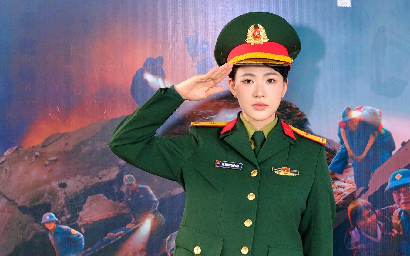 Cặp đôi quân nhân trong 'Không giới hạn' thu hút khán giả với mối tình lãng mạn