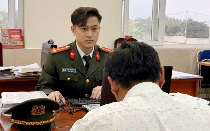 Công an xã Suối Hai xử phạt 7,5 triệu đồng người đăng bài xúc phạm lãnh đạo trên Facebook